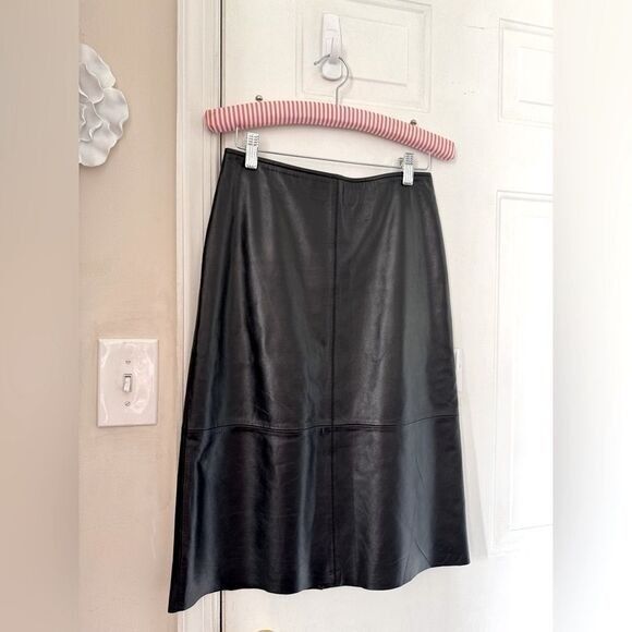 Old Navy Collection Black Leather Skirt Size XS/S - Picture 4 of 12